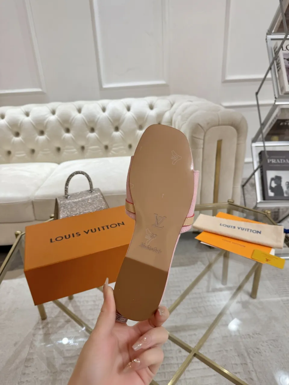 👟👟Ex-factory price 340👟👟 Genuine leather sole +40 Lv denim jacquard slippers, ex-factory price 70-43 Leather sole +40